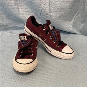 Converse size 6 Maroon burgundy Sneakers‎ with Checkered double tongue unisex